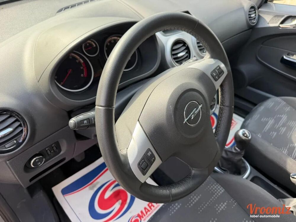 Corsa 1.4 TWINPORT 100 EDITION 2011 occasion 91200 Athis-Mons