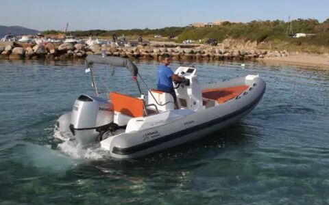 Bateaux &agrave; moteur Pneumatique - Semi-rigide 2023 occasion Fr&eacute;jus 83600