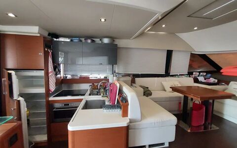  2014 occasion 83600 Fr&eacute;jus
