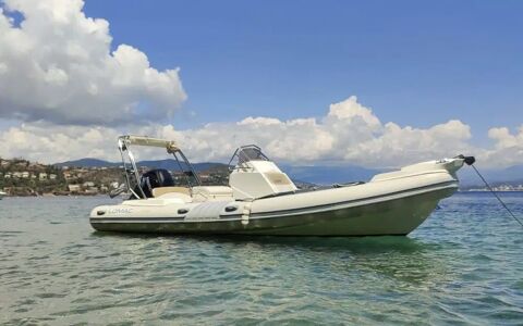 Bateaux &agrave; moteur Pneumatique - Semi-rigide 2017 occasion Fr&eacute;jus 83600