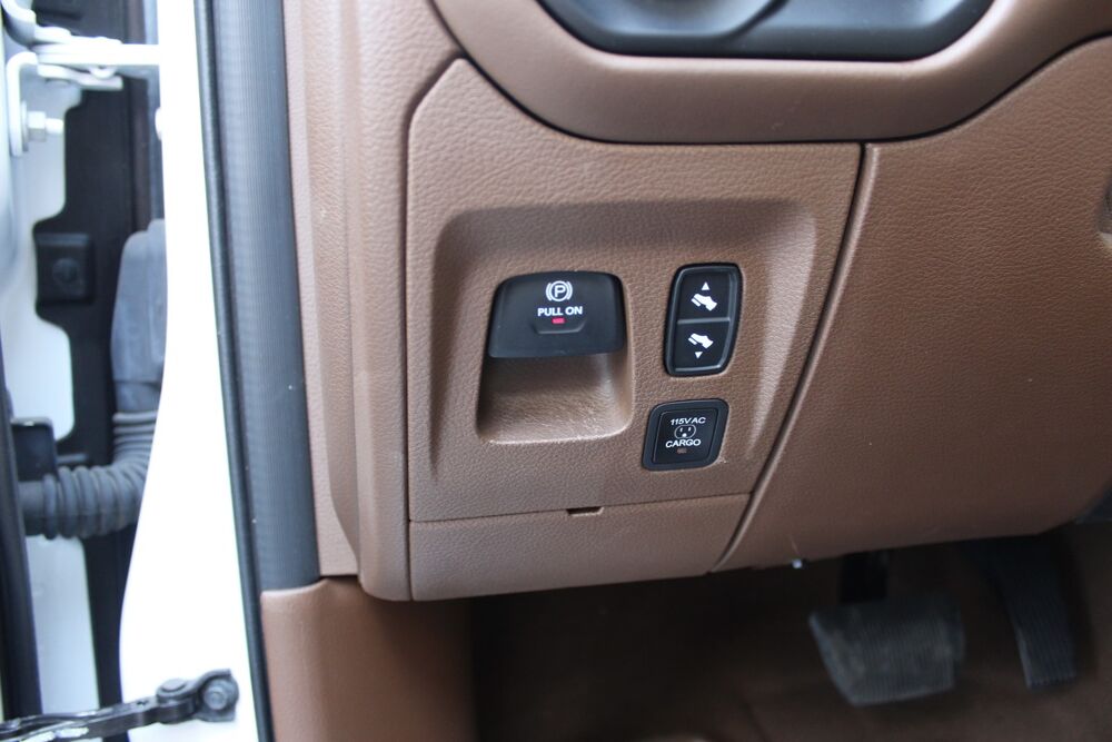 RAM CREW CAB 1500 5.7 V8 396 ch LAIE EDITION LONGHORN / B 2020 occasion 34430 Saint-Jean-de-V&eacute;das
