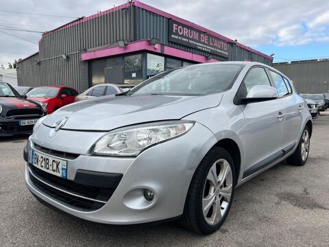 Renault megane - III 1.9 DCI 130 CARMINAT TOMTOM BELLE 