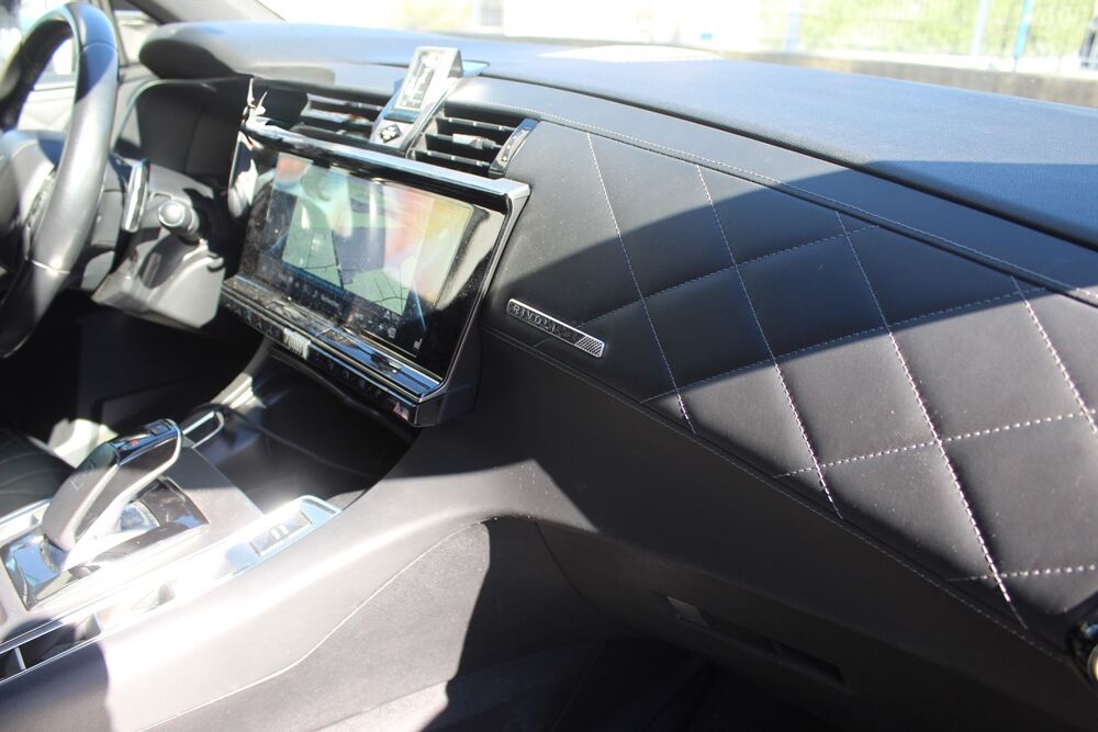 DS3 E-TENSE 4x4 300ch GRAND CHIC RIVOLI / TO + NIGHT VISION + HY 2020 occasion 34430 Saint-Jean-de-V&eacute;das