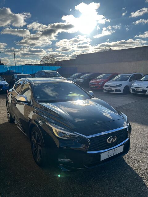 Q30 S 2.2D 170 CH DCT PREMIUM AWD SPORT - ENTRETIEN COMPLET 2016 occasion 69230 SAINT PRIEST