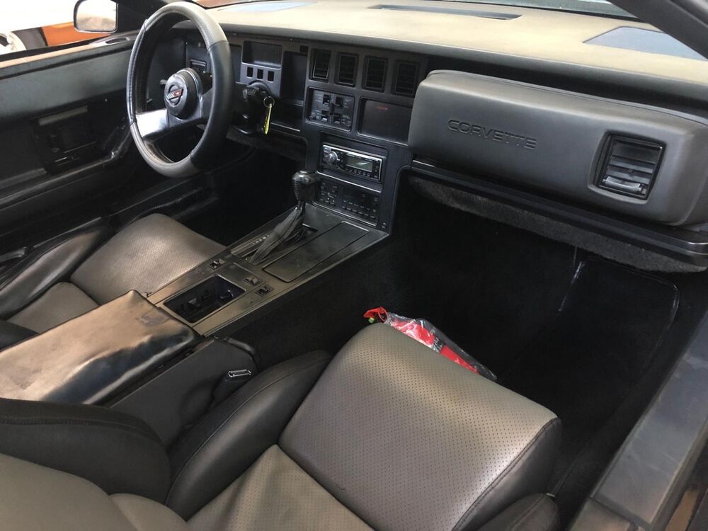 Corvette COUP&Eacute; 5.7L V8 BVA DE 1986 - 7800€ 1986 occasion 60300 SENLIS