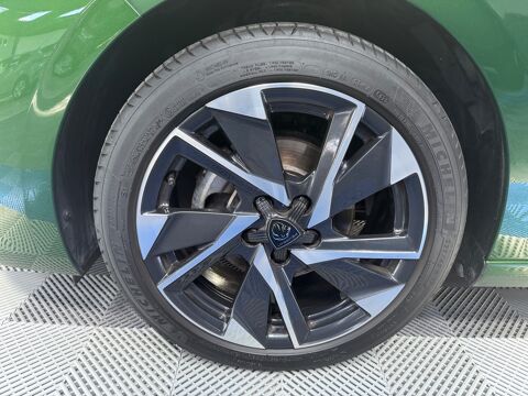 308 ESSENCE 130CV ALLURE BUSINESS1 ERE MAIN 34 084KMS PRIX HORS 2024 occasion 51430 TINQUEUX