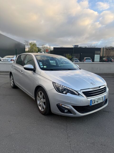 Peugeot 308 1.6 BLUEHDI 120cv ALLURE / SUIVI  / TOIT
