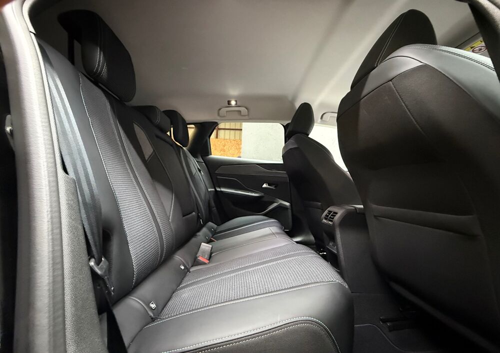 308 SW EAT8 130cv Allure - Cam&eacute;ra 360&deg; - AppleCarplay 2024 occasion 45560 Saint-Denis-en-Val