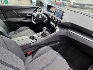 3008 1.2 THP Puretech 12V S&S 130 cv - GARANTIE 1 AN 2017 occasion 69200 VENISSIEUX