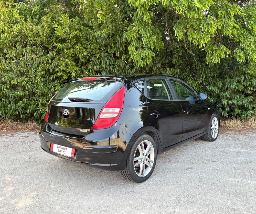 i30 (I) 2.0CRDi 140cv Pack Luxe Kit Ditrib NEUF 2008 occasion 84700 SORGUES
