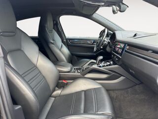 Cayenne COUPE 3.0 V6 E-HYBRID 462 TIPTRONIC (PASM, PDLS ...) Origine 2022 occasion 34140 M&egrave;ze