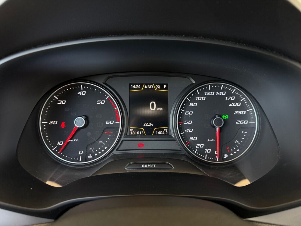 Leon III Xcellence 1.6 TDI DSG7 116 cv - Si&egrave;ges en cuir & Alcanta 2017 occasion 95190 Goussainville