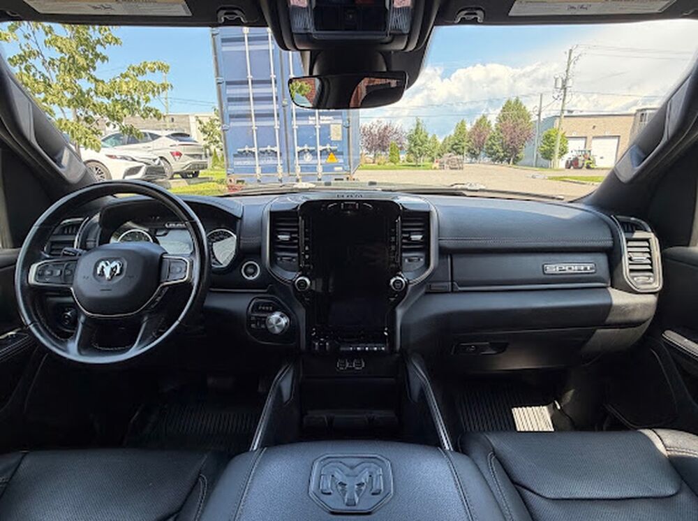 RAM 5,7L V8 HEMI SPORT CUIR - 2022 - 59900€ ttc 2022 occasion 60300 SENLIS