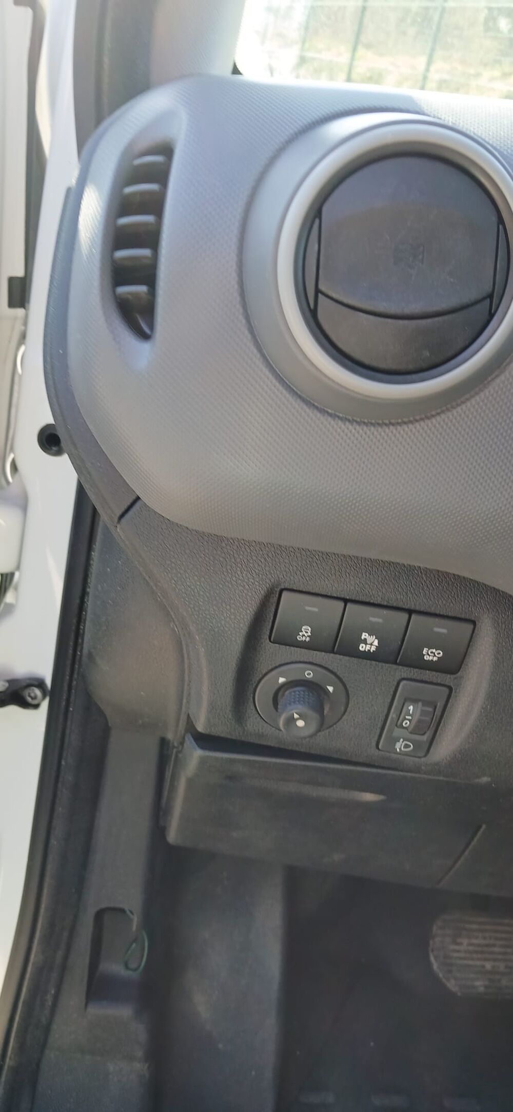Partner 1.6 Hdi Bo&icirc;te auto tr&egrave;s propre 2015 occasion 45600 Lion-en-Sullias