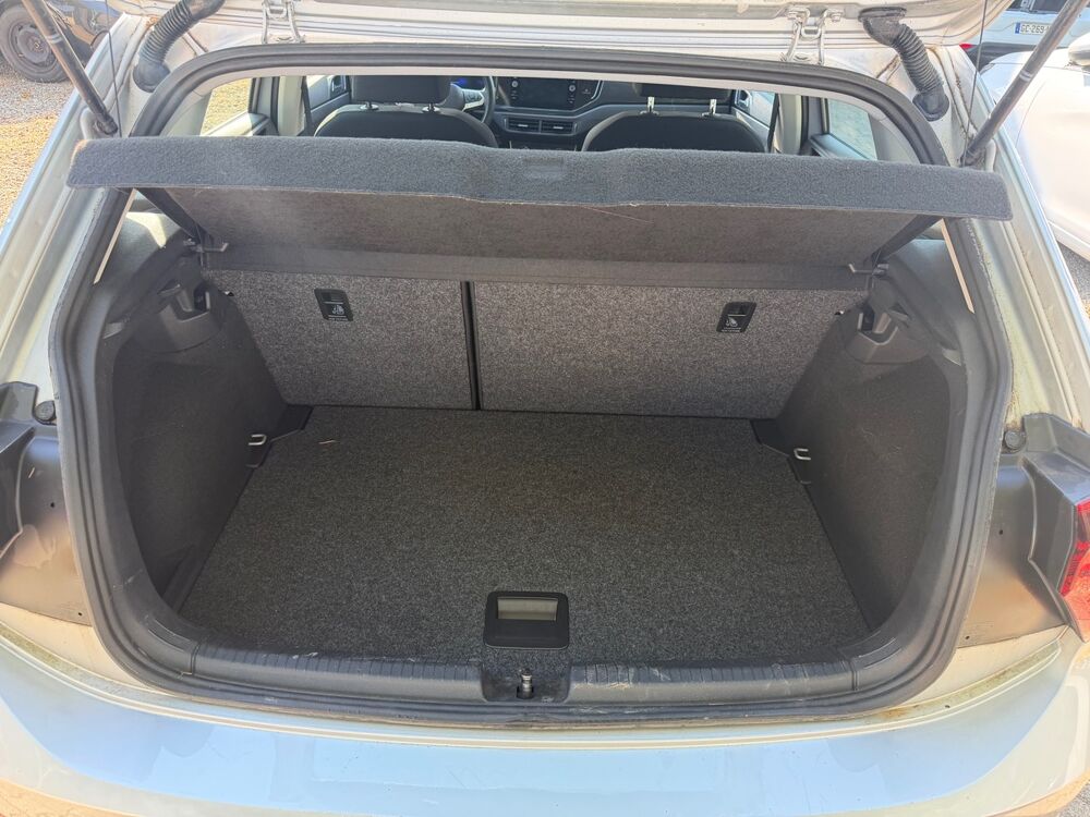 Polo 6 TSI 95cv Life business carplay virtual 2023 Faible kms 1er 2023 occasion 69680 Chassieu