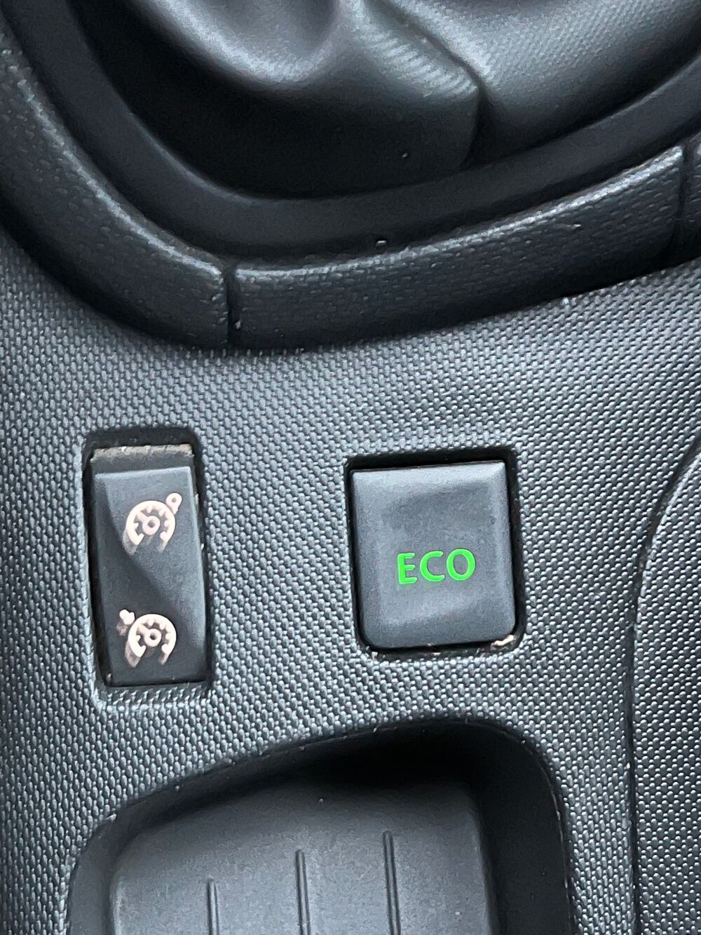 Clio IV TCE 90 CH. GPS Bluetooth Crit'Air 1 2014 occasion 91210 Draveil