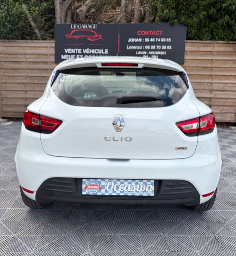 Clio St&eacute; 1.5 dCi 90ch energy Air M&eacute;diaNav eco&sup2; 2017 occasion 84300 Cavaillon
