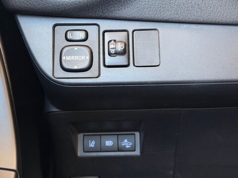 Yaris Dynamic 3 Phase 3 1.5 VVTi Hybrid 100h - Suivi complet 2019 occasion 95190 Goussainville