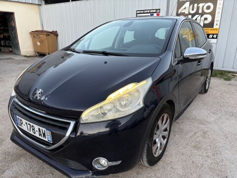 208 1.6 e-HDI 92CV ALLURE CT OK 2015 occasion 13200 Arles