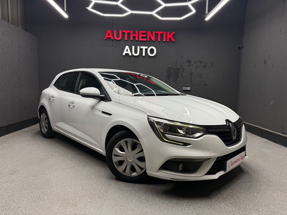 M&eacute;gane (4) IV - 1.5 Blue dci 115ch Business - SUIVI COMPLET / RADAR 2019 occasion 45560 Saint-Denis-en-Val
