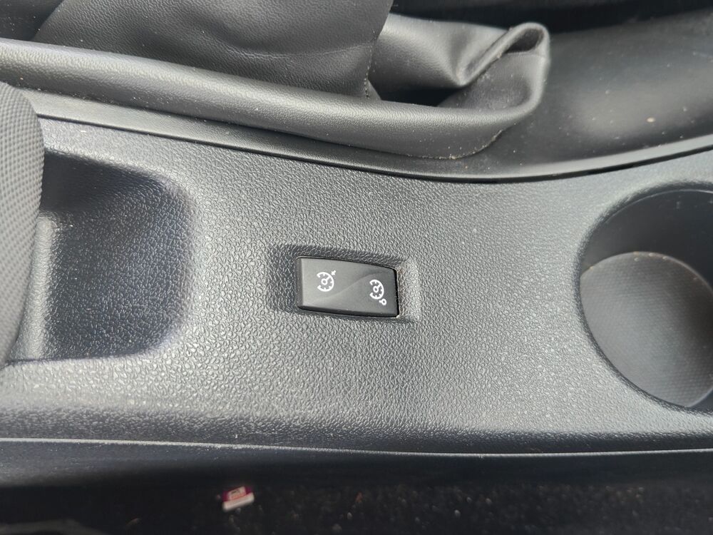 M&eacute;gane 1.5 dCi 90 eco2 BUSINESS { 103 000Km } 2013 2013 occasion 34070 MONTPELLIER