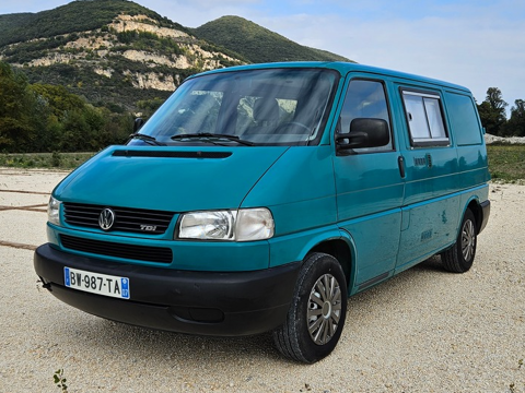 Volkswagen Transporter T4 Phase 2 (F7D) 2.5 TDi Fourgon am&eacute;nag&eacute; 102cv 2001 occasion Cruas 07350
