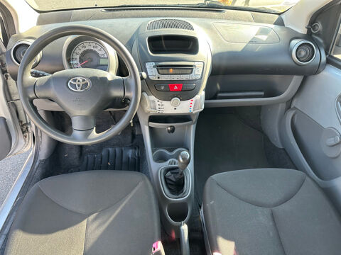 Aygo 1.0 ESS 70 CHV MOTEUR A CHAINE 2009 occasion 95220 HERBLAIS SUR SEINE