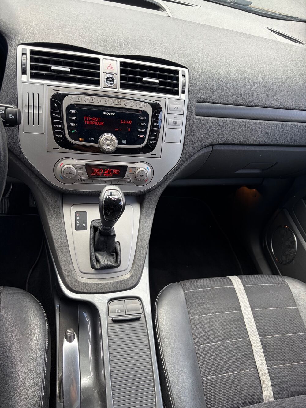 Kuga BOITE AUTOMATIQUE 2012 2.0L TDCi 4x4 Titanium SEMI CUIR RA 2012 occasion 95100 ARGENTEUIL