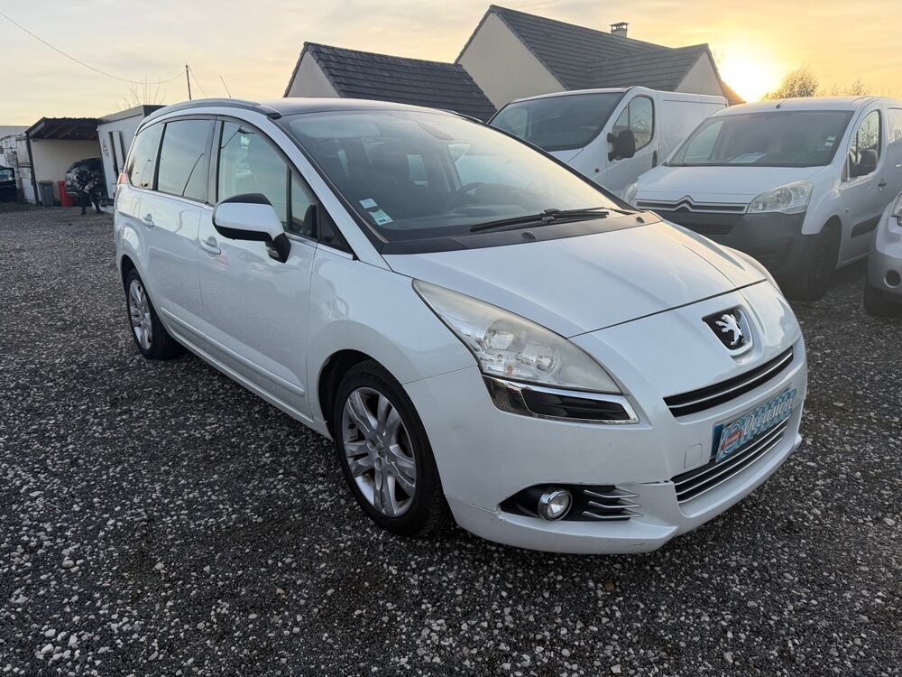 5008 hdi 1.6 115 CV ALLURE 2012 occasion 45400 semoy