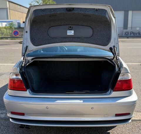 S&eacute;rie 3 330 ci Luxe BVA TBEG B 2003 occasion 69680 CHASSIEU