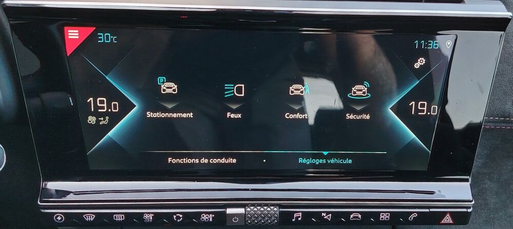 DS7 CROSSBACK 1.6 E-TENSE 225 Ch PERFORMANCE LINE / HYBRIDE 2022 occasion 34500 B&eacute;ziers