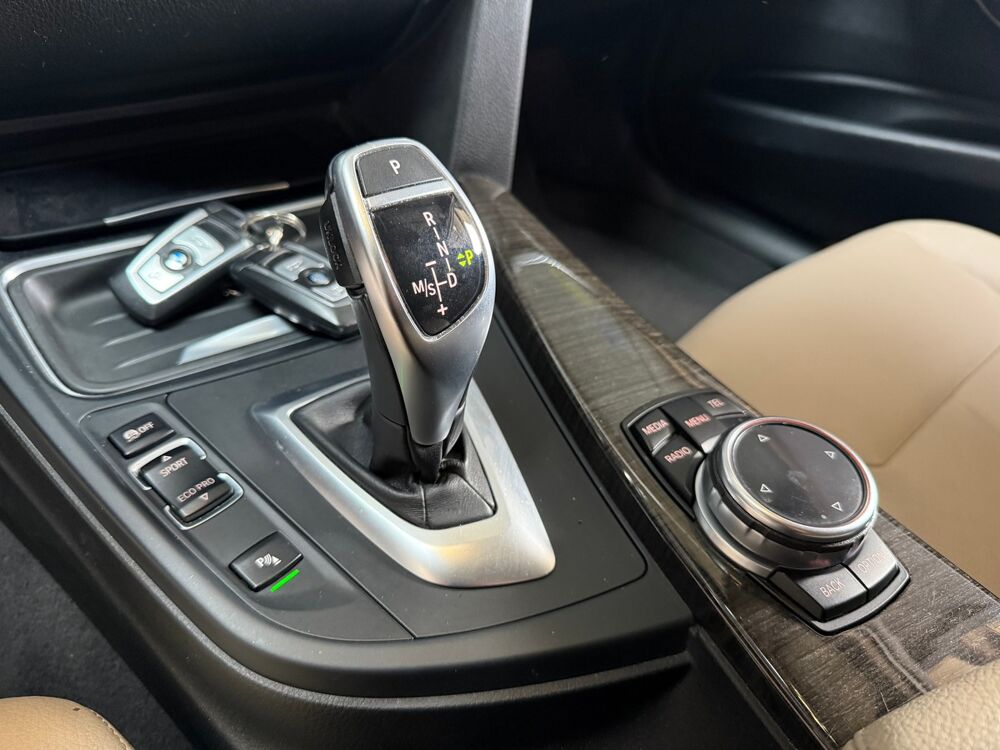 S&eacute;rie 3 330d xDrive 258 BVA8 - LUXURY 2014 occasion 45560 Saint-Denis-en-Val