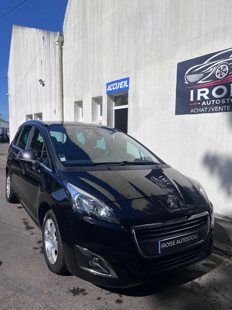 5008 1.6 hdi 7 PLACES TOIT PANORAMIQUE 2014 occasion 29200 BREST