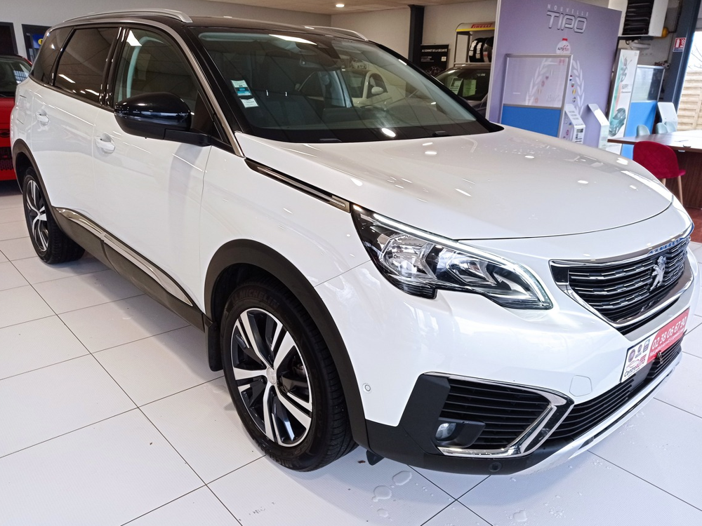 5008 PURETECH 130cv BVM6 - ALLURE - 7 Places 2017 occasion 45300 Pithiviers