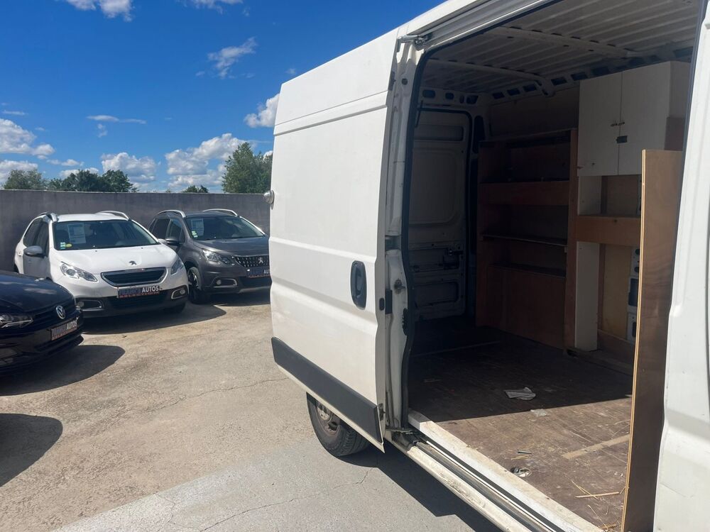 Boxer 2.2L HDI 101 CHV DIESEL - BEAUCOUP DE RANGEMENTS | R&Eacute;VIS&Eacute;E-G 2012 occasion 13200 Arles