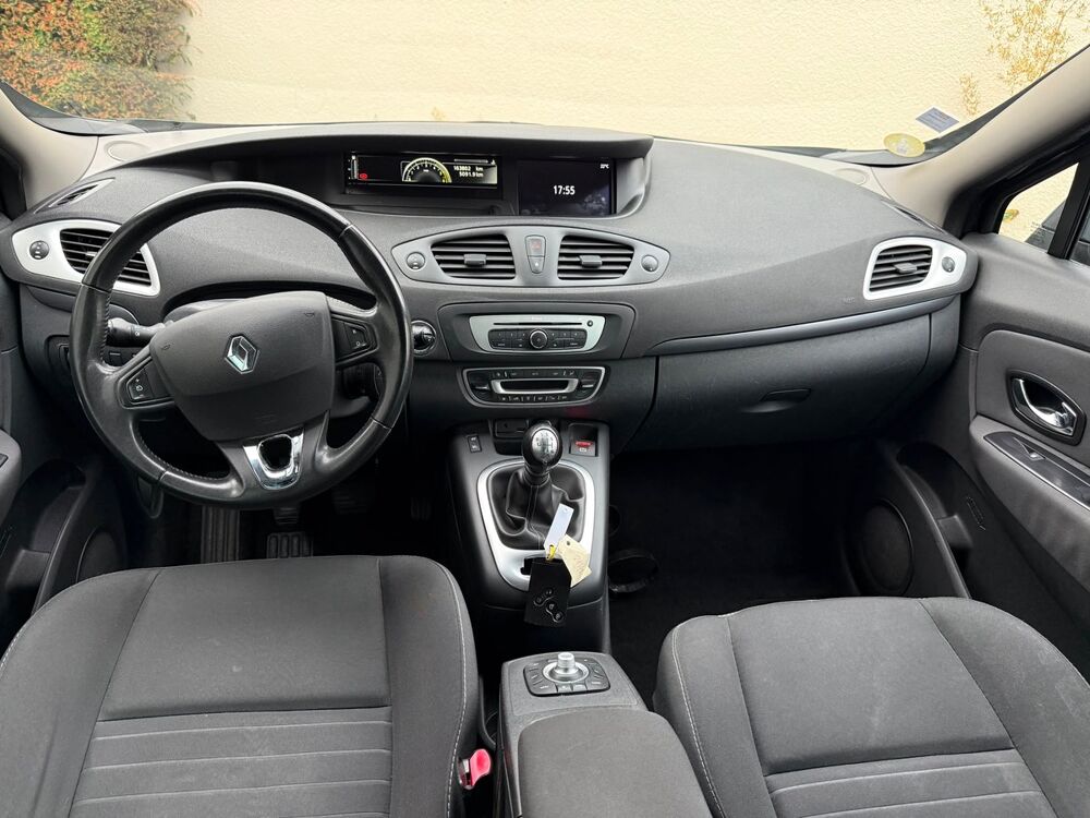 Grand scenic IV 1.5 DCI 110 CV LIMITED 7 place 1rs main garantie 6 mois 2015 occasion 78800 Houilles