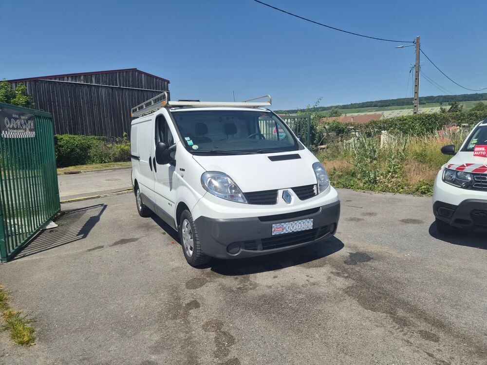 Trafic EXTRA 2.0DCI 115CV 120KMS 2015 6990€ TTC 2014 occasion 51700 Dormans