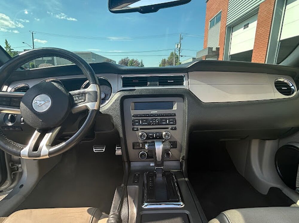 Mustang CABRIOLET V6 305 CH BVA - 24900€ 2010 occasion 60300 SENLIS