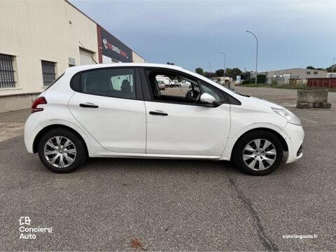 208 1.6 BlueHDI 75 soci&eacute;t&eacute; 2 places / CarPlay / Distribution neu 2016 occasion 69700 Givors