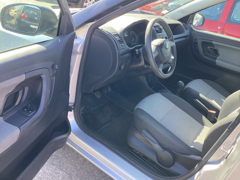 Fabia 1.2 Active 2012 occasion 62100 Calais
