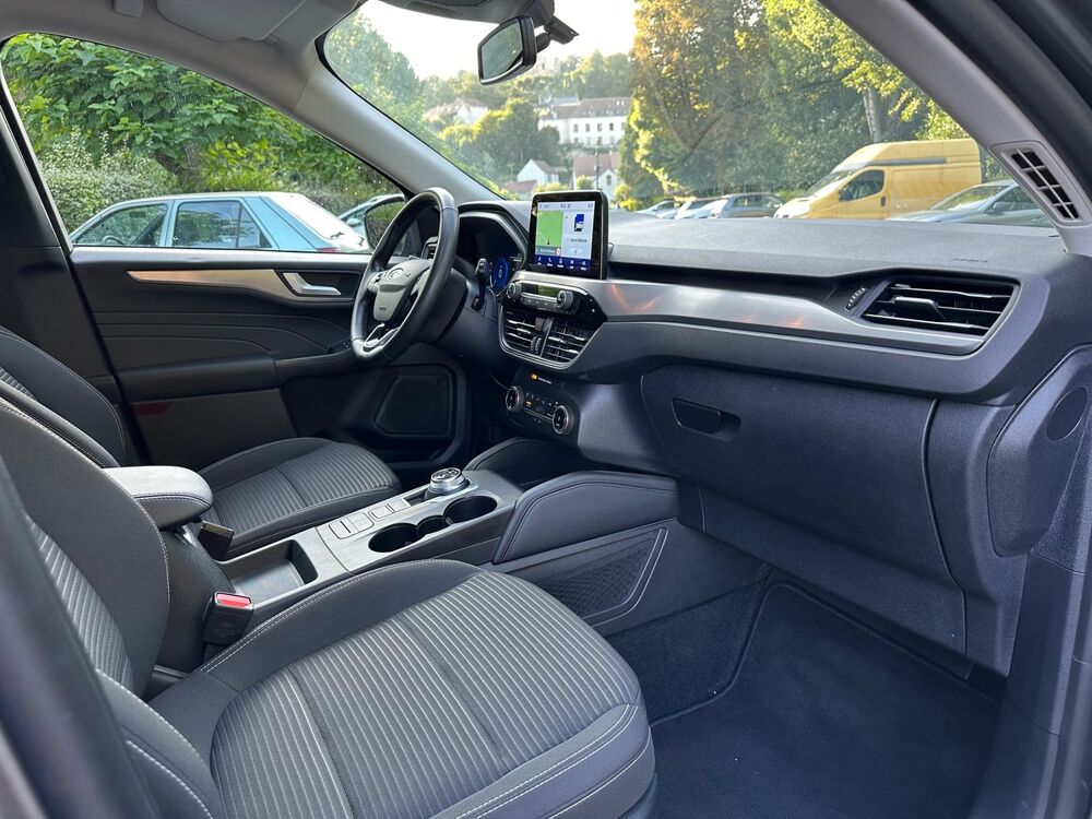 Kuga Titanium 2.5 190cv 2023 hybrid Flexifuel &Eacute;thanol BVA 2023 occasion 78490 Montfort l'Amaury