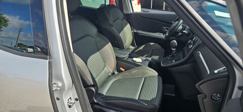 M&eacute;gane Grand Scenic 7 places business 1.7 Bdci 120 ch edc bon etat 2019 occasion 78690 LES ESSARTS-LE-ROI