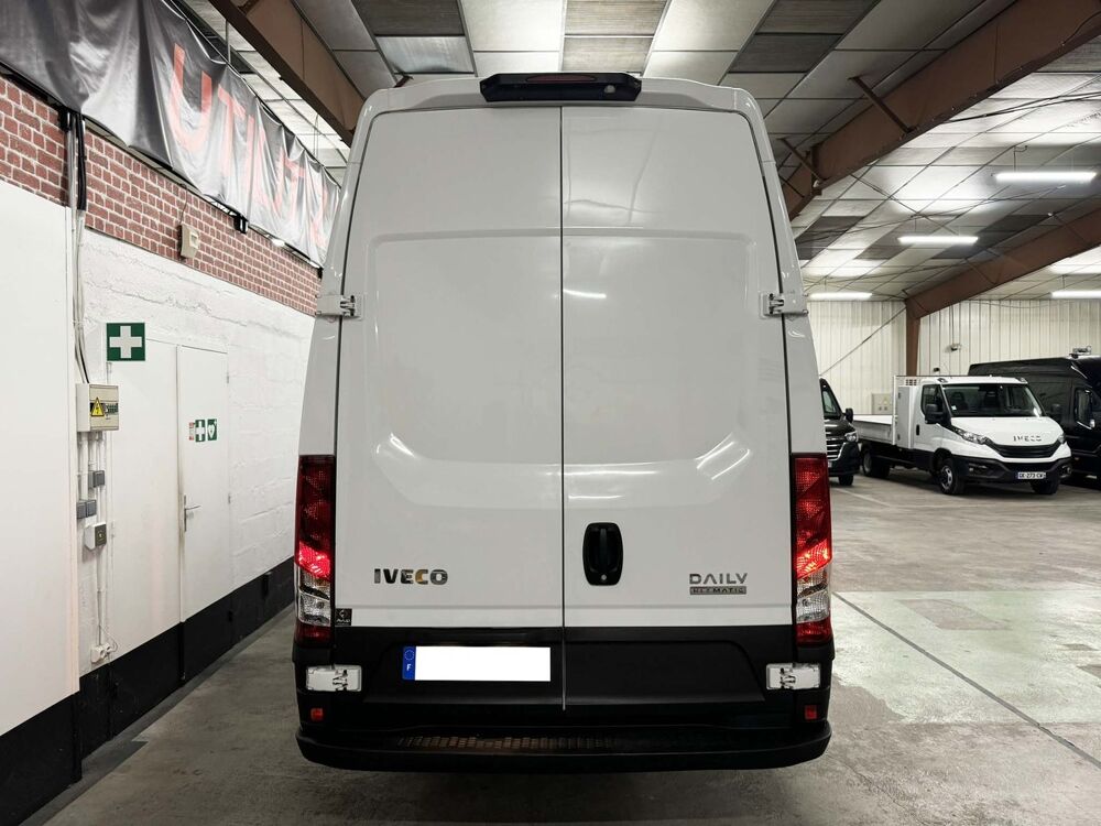 Daily 35C18 V20 L5H3 3.0 180cv HI-MATIC 25.087 kms / EN STOCK 2023 occasion 45140 INGRE