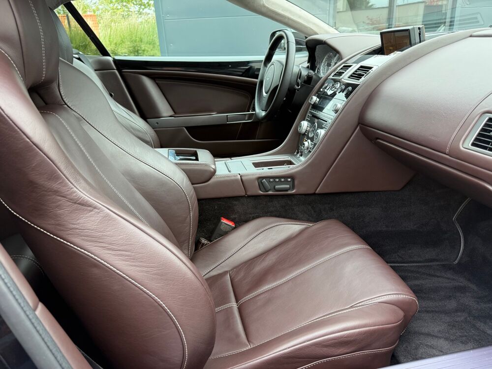 DB9 VOLANTE 5.9L V12 / 20497 KMS 2010 occasion 62780 CUCQ