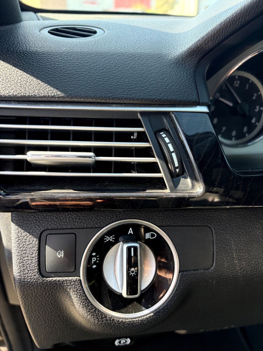 Classe E 250 CDI BOITE AUTO CUIR GPS RADARS BLUETOOTH R&Eacute;GULATEUR 2010 occasion 95100 ARGENTEUIL