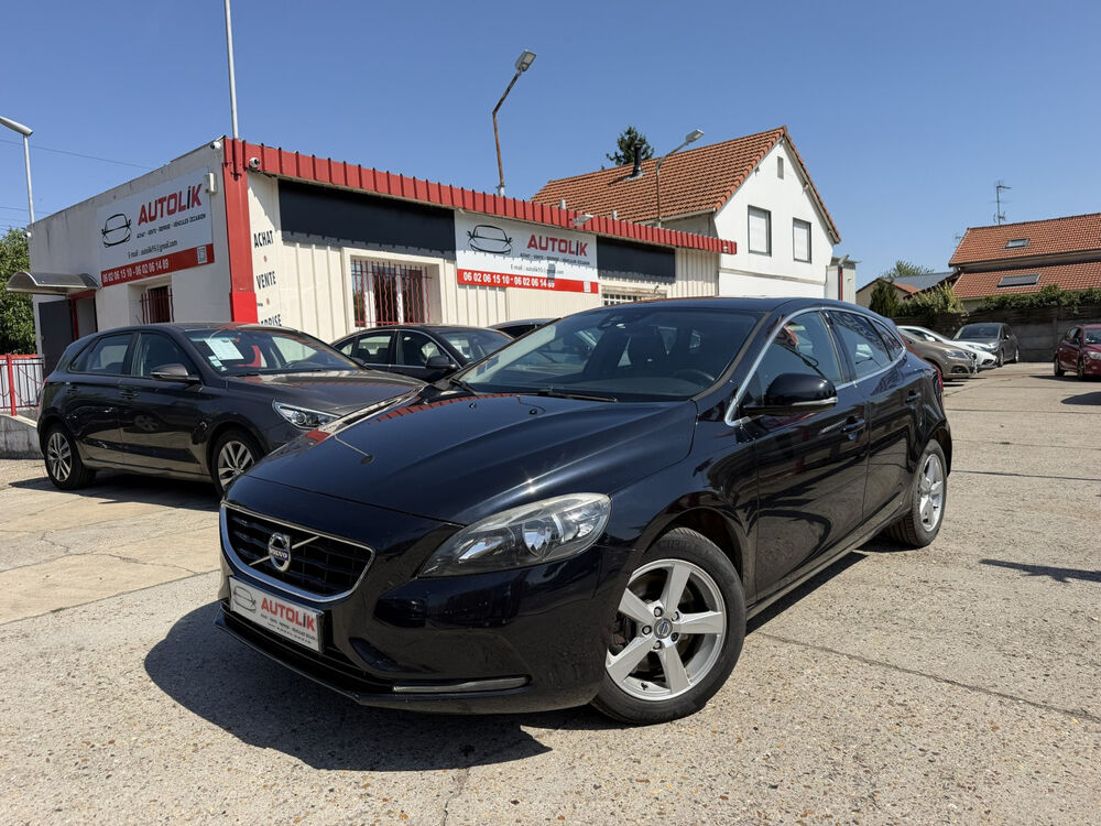 V40 II D3 150 MOMENTUM GEARTRONIC 6 2013 occasion 95480 Pierrelaye