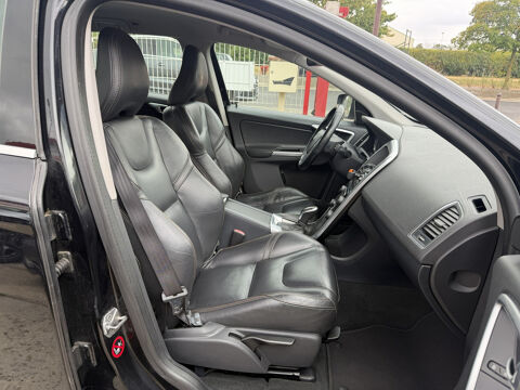 XC60 (2) 2.4 D4 181 AWD SUMMUM GEARTRONIC 6 2014 occasion 95480 Pierrelaye