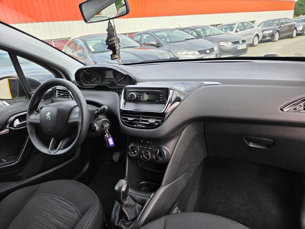 208 1.6 BlueHDI 75CH 2 PLACES 2015 occasion 41350 Vineuil
