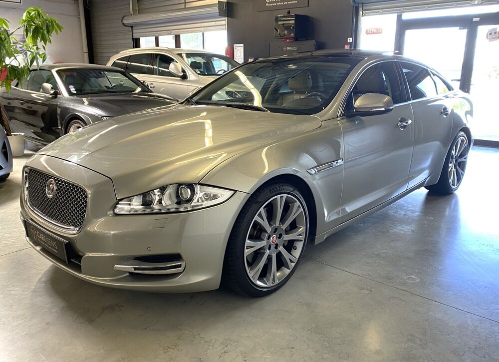 XJ II 3.0 V6 340 Ch S/C PORTFOLIO Supercharged AWD 4x4 2013 occasion 34500 B&eacute;ziers