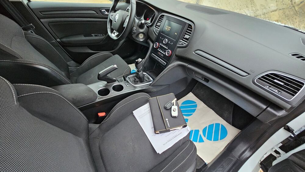 Megane IV soci&eacute;t&eacute; 1.5 dci 115 cv gps PARFAIT ETAT courroie de distribu 2019 occasion 41220 THOURY